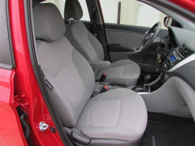 2013 Hyundai Accent  GLS