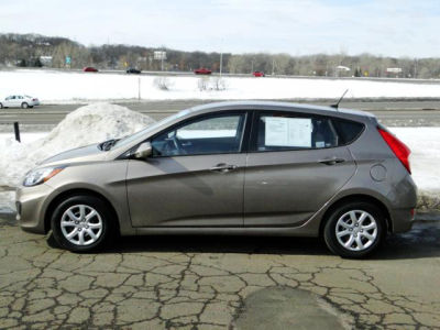 2013 Hyundai Accent  GS