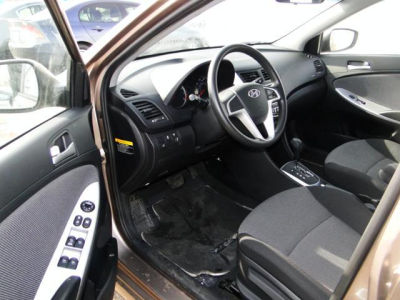 2013 Hyundai Accent  GS