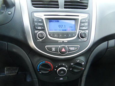 2013 Hyundai Accent  GS