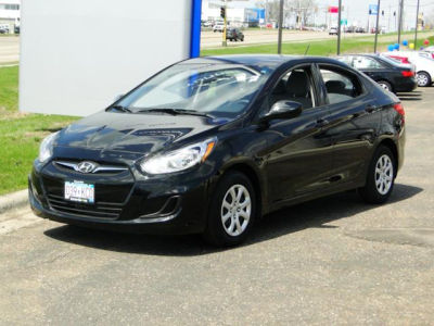 2013 Hyundai Accent GLS