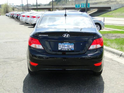 2013 Hyundai Accent GLS