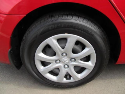 2012 Hyundai Accent  GLS