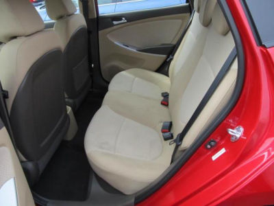 2012 Hyundai Accent  GLS