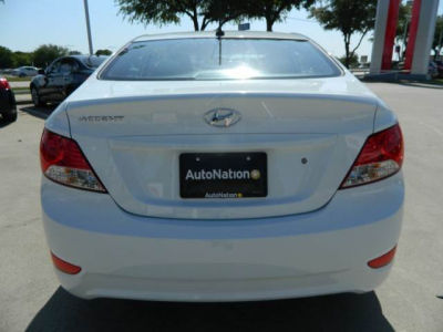 2012 Hyundai Accent  GLS