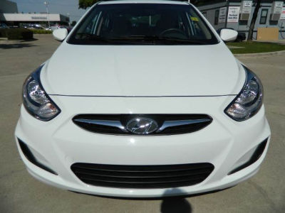 2012 Hyundai Accent  GLS