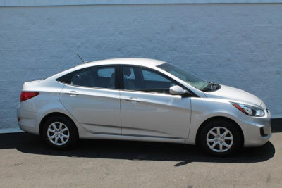 2013 Hyundai Accent  GLS