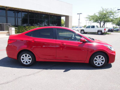 2012 Hyundai Accent  GLS