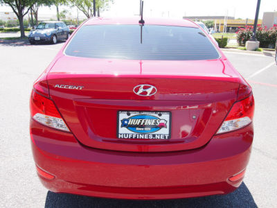 2012 Hyundai Accent  GLS