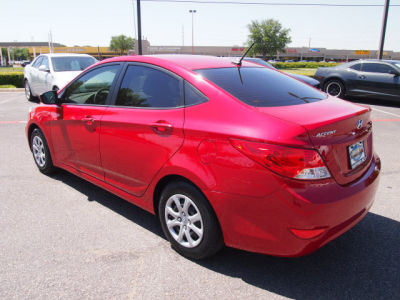 2012 Hyundai Accent  GLS