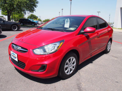 2012 Hyundai Accent  GLS