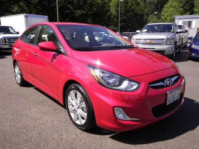 2012 Hyundai Accent GLS