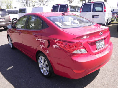 2012 Hyundai Accent  GLS