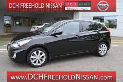 2012 Hyundai Accent SE