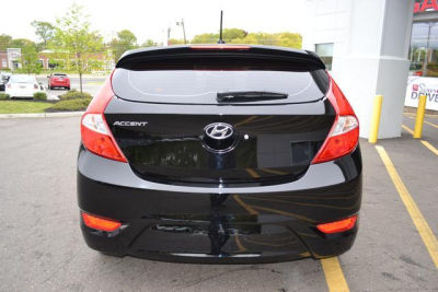2012 Hyundai Accent  SE
