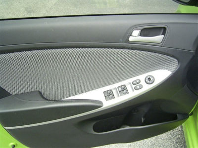 2012 Hyundai Accent GS