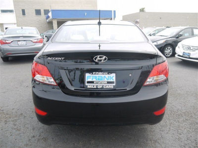 2012 Hyundai Accent  GLS