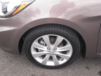 2012 Hyundai Accent  GLS