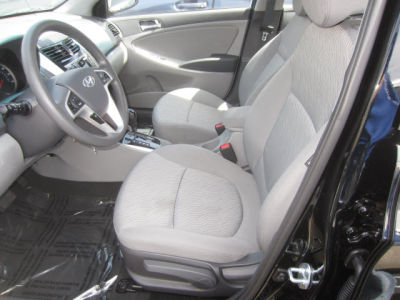 2013 Hyundai Accent  GLS