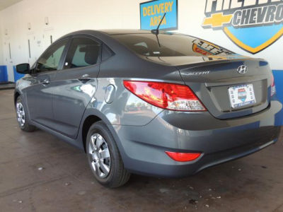 2012 Hyundai Accent GLS