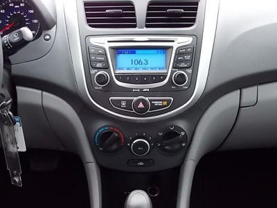 2012 Hyundai Accent GLS