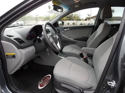 2012 Hyundai Accent GLS