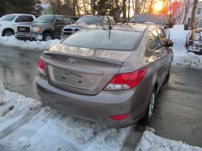 2013 Hyundai Accent  GLS