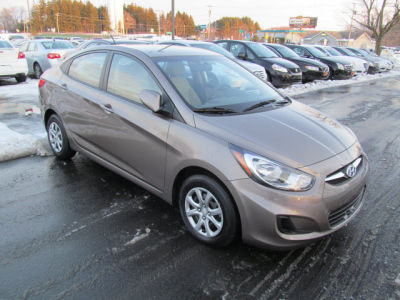2013 Hyundai Accent  GLS