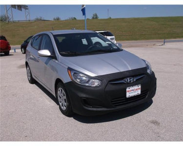 2012 Hyundai Accent  SE