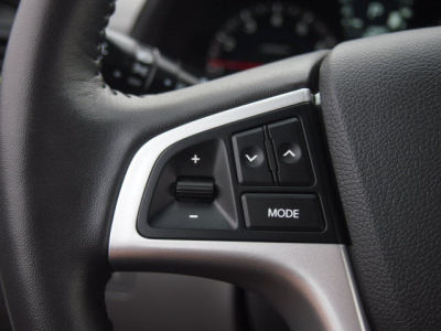 2012 Hyundai Accent  SE