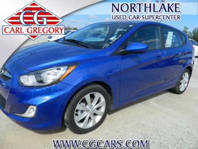 2012 Hyundai Accent  SE