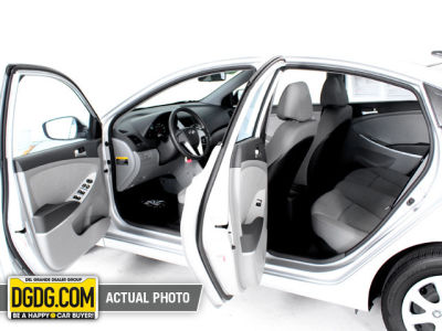 2013 Hyundai Accent  GLS