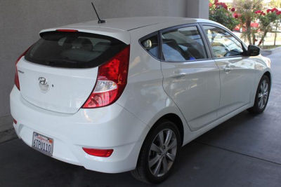 2012 Hyundai Accent  SE