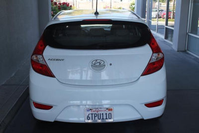 2012 Hyundai Accent  SE