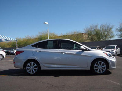 2012 Hyundai Accent  GLS