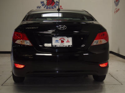 2012 Hyundai Accent  GLS