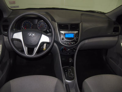 2012 Hyundai Accent  GLS