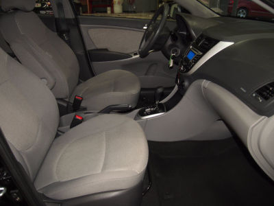 2012 Hyundai Accent  GLS