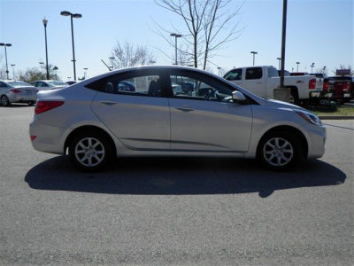 2012 Hyundai Accent  GLS