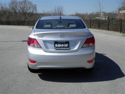 2012 Hyundai Accent  GLS