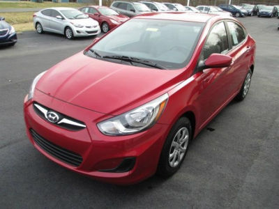 2012 Hyundai Accent  GLS