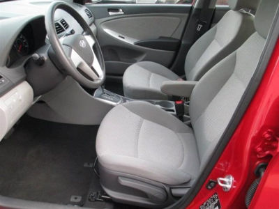 2012 Hyundai Accent  GLS