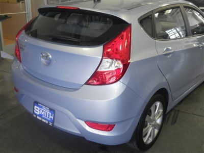 2012 Hyundai Accent  SE