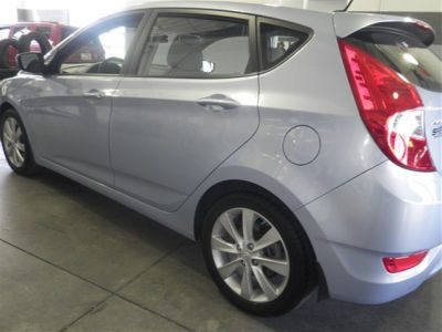 2012 Hyundai Accent  SE