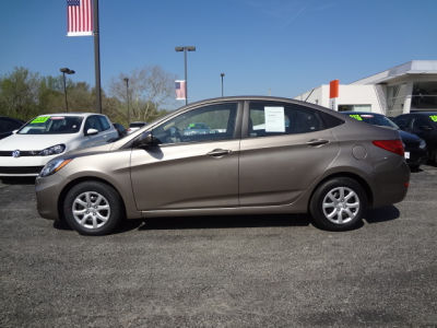 2013 Hyundai Accent  GLS