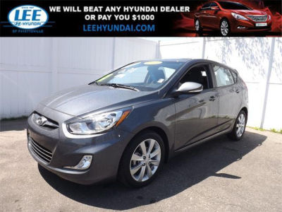 2013 Hyundai Accent  SE