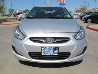 2013 Hyundai Accent  GLS