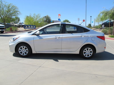 2013 Hyundai Accent  GLS