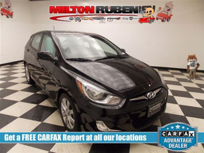 2012 Hyundai Accent  SE