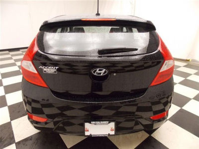 2012 Hyundai Accent SE
